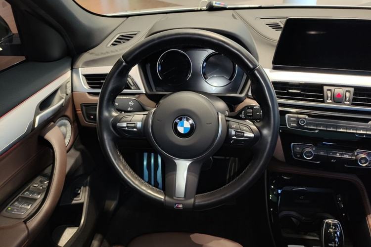 Used BMW X2 2021 Restyled sDrive25i Midnight Edition Steering Wheel