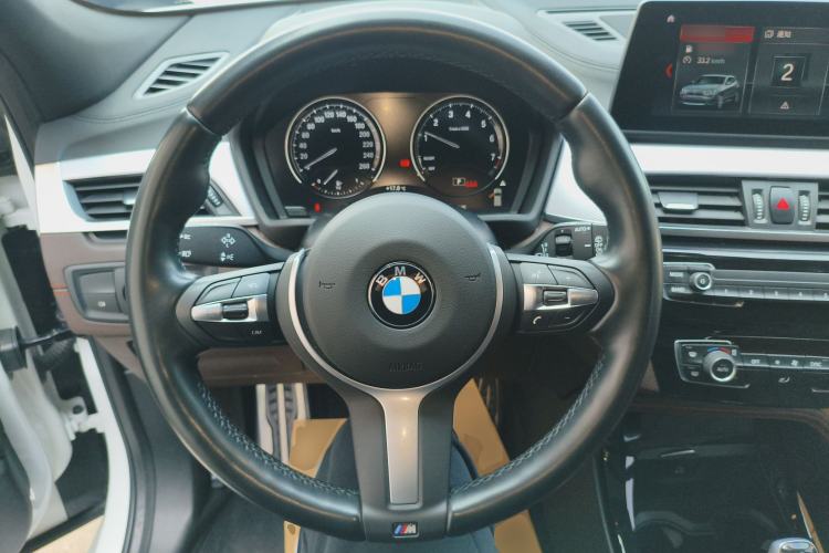 Used BMW X2 2021 Updated xDrive25i Midnight Edition Steering Wheel