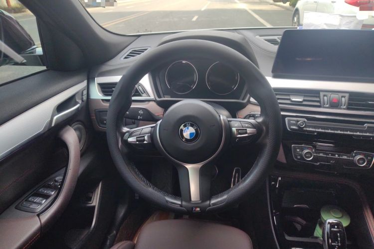 Used BMW X2 2021 Restyled sDrive25i Midnight Edition Steering Wheel