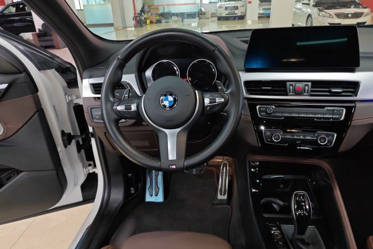 Used BMW X2 2021 Restyled sDrive25i Midnight Edition Steering Wheel