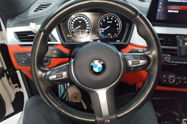Used BMW X2 2021 sDrive25i Luxury Model with M Sport Package Steering Wheel