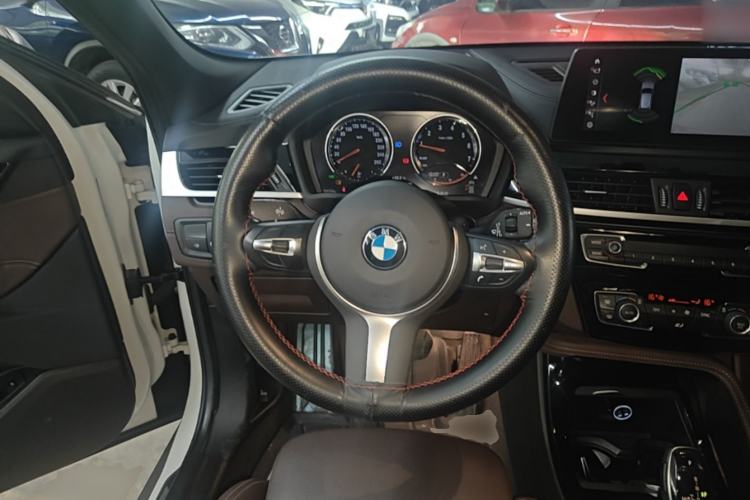 Used BMW X2 2021 sDrive25i Leading Model M Off-Road Package Steering Wheel