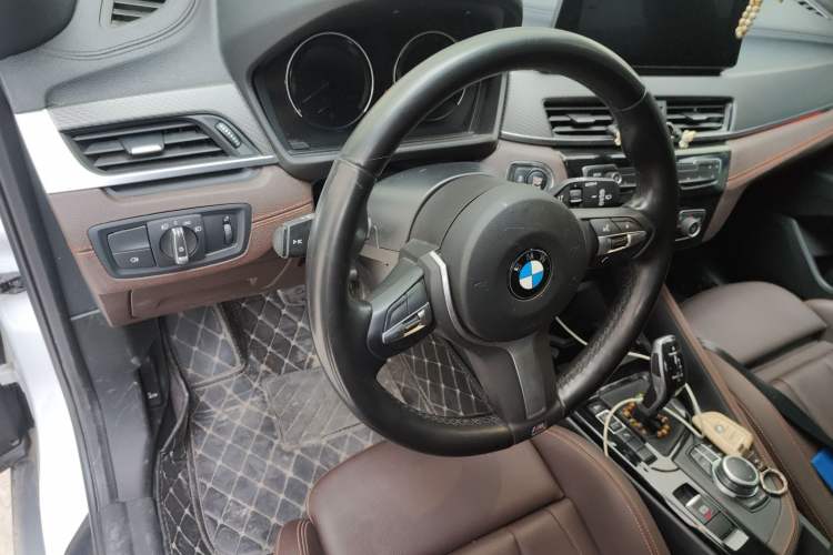 Used BMW X2 2021 Restyled sDrive25i Sharp Edition Steering Wheel