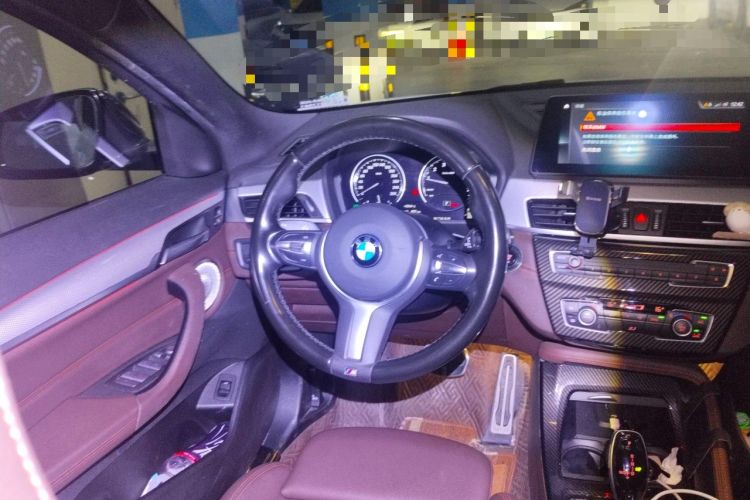 Used BMW X2 2021 Updated xDrive25i Midnight Edition Steering Wheel