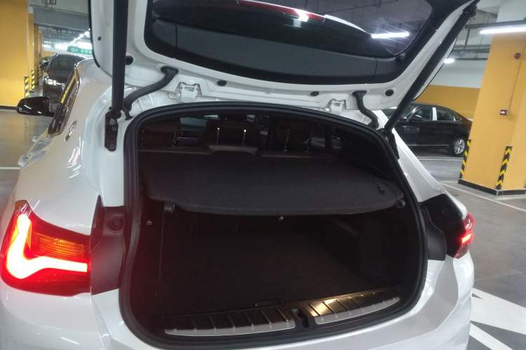 Used BMW X2 2021 sDrive25i Leading Model M Sport Package Trunk