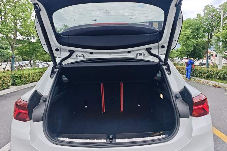 Used BMW X2 2021 sDrive25i Leading Model M Off-Road Package Trunk