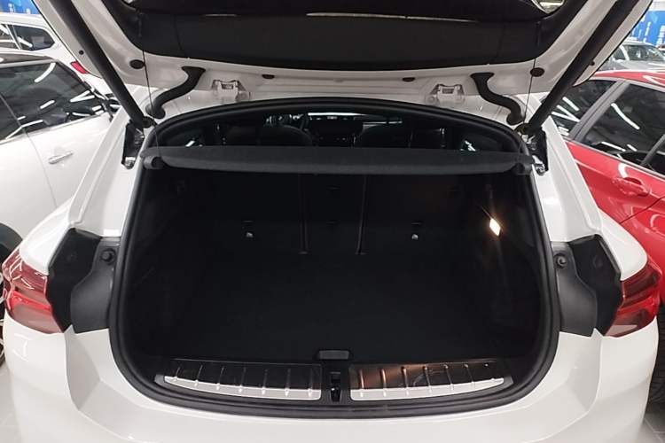 Used BMW X2 2021 sDrive25i Leading Model M Off-Road Package Trunk
