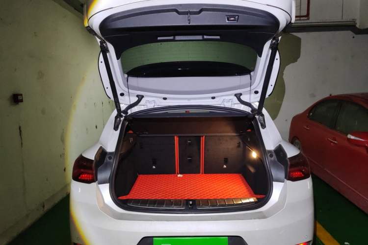 Used BMW X2 2021 sDrive25i Leading Model M Sport Package Trunk