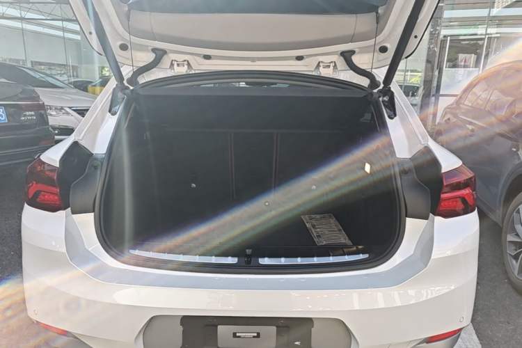 Used BMW X2 2021 sDrive20i M Sport Package Trunk
