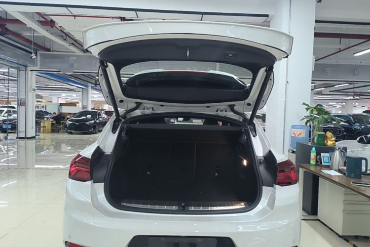 Used BMW X2 2021 Restyled sDrive25i Midnight Edition Trunk