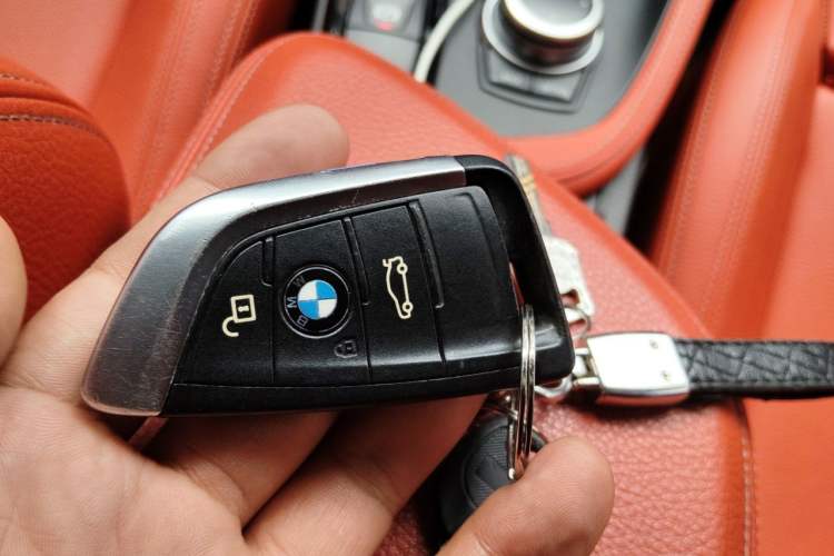 Used BMW X2 2021 sDrive25i Midnight Edition Vehicle Key