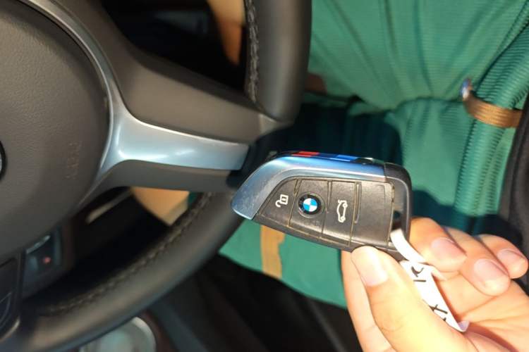 Used BMW X2 2021 sDrive25i Leading Model M Off-Road Package Vehicle Key