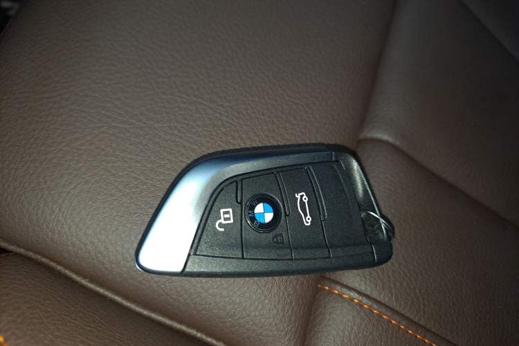 Used BMW X2 2021 sDrive25i Midnight Edition Vehicle Key