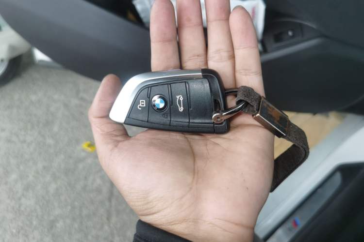 Used BMW X2 2021 sDrive25i Leading Model M Sport Package Vehicle Key