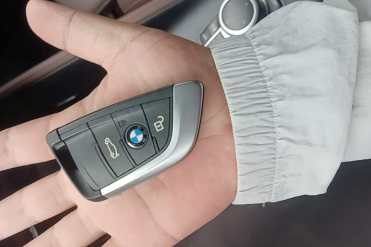 Used BMW X2 2021 Updated xDrive25i Midnight Edition Vehicle Key