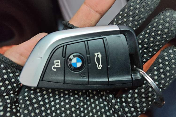 Used BMW X2 2021 sDrive25i M Sport Package Vehicle Key