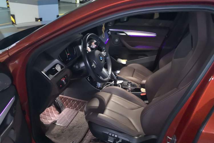 Used BMW X2 2021 sDrive25i Midnight Edition Driver Seat