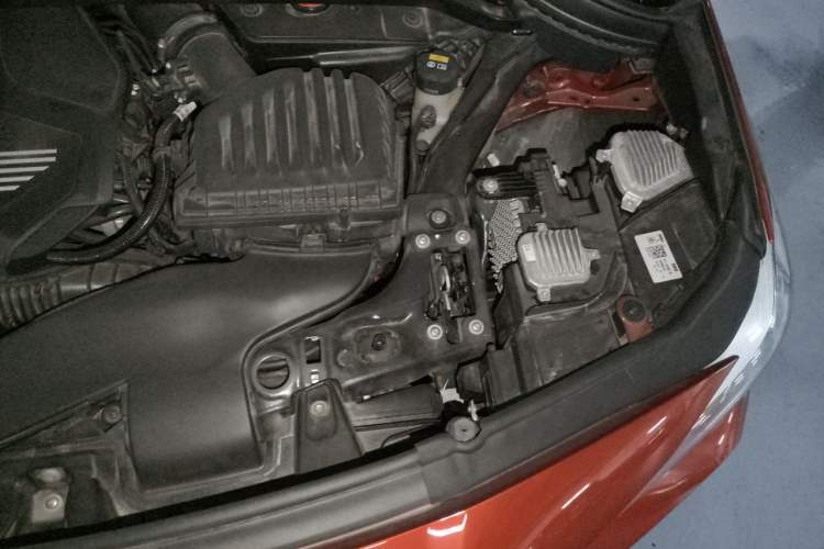 Used BMW X2 2021 sDrive25i M Sport Package Engine Bay Left