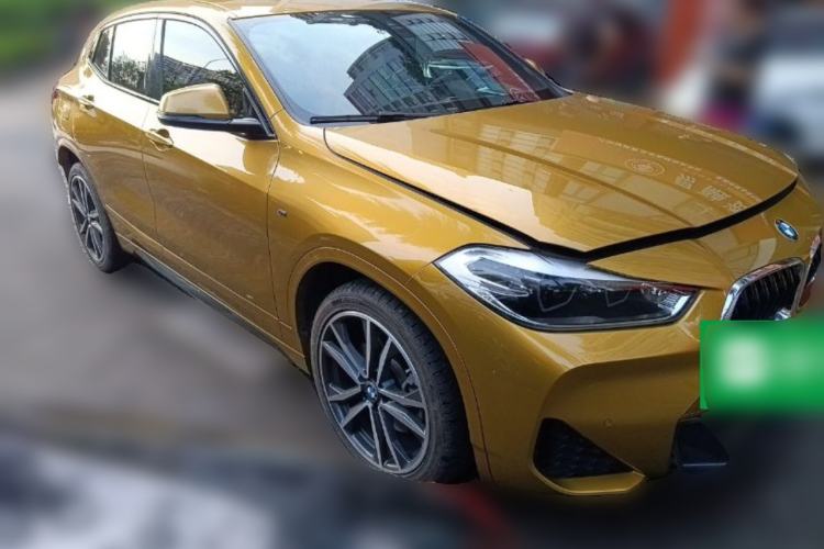 Used BMW X2 2021 sDrive25i Luxury Model with M Sport Package Front Right 45 Deg