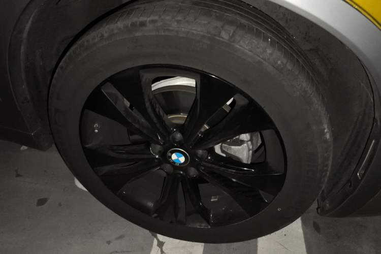 Used BMW X2 2021 sDrive20i M Sport Package Right Front Wheel Hub
