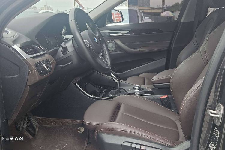 Used BMW X2 2022 sDrive25i M Sport Package Left Front Seat
