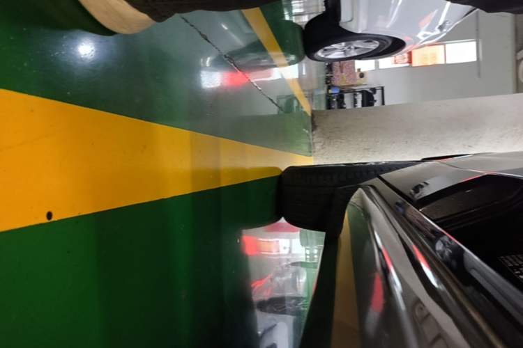 Used BMW X2 2022 sDrive25i M Sport Package Right Side Sill