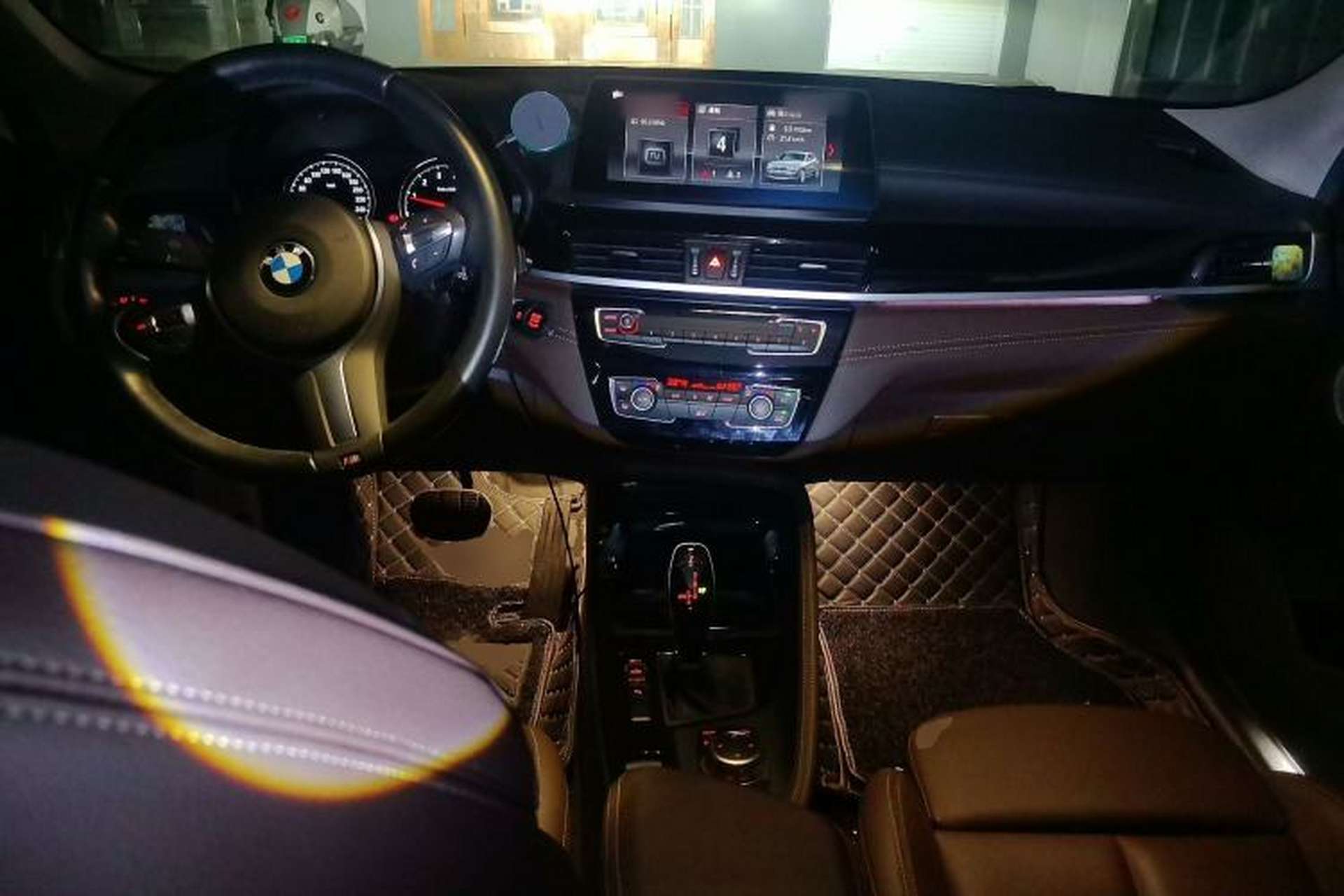 Used BMW X2 2022 sDrive25i M Sport Package Center Console