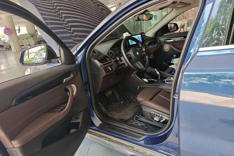 Used BMW X2 2022 sDrive25i M Sport Package Driver Seat