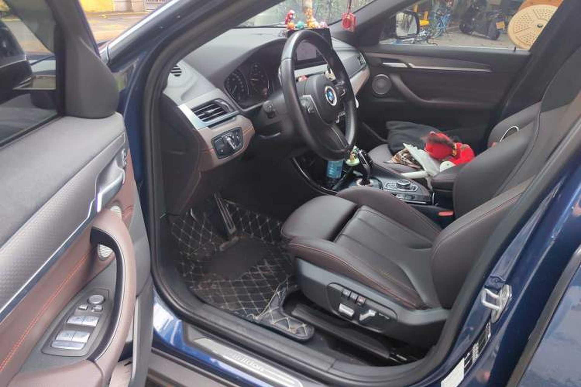 Used BMW X2 2022 sDrive25i Sport Edition Driver Seat