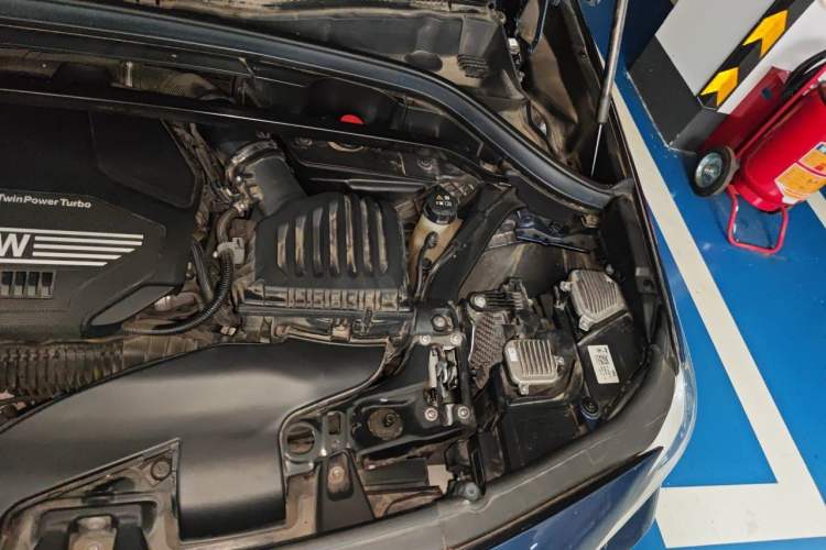 Used BMW X2 2022 sDrive25i M Sport Package Engine Bay Left