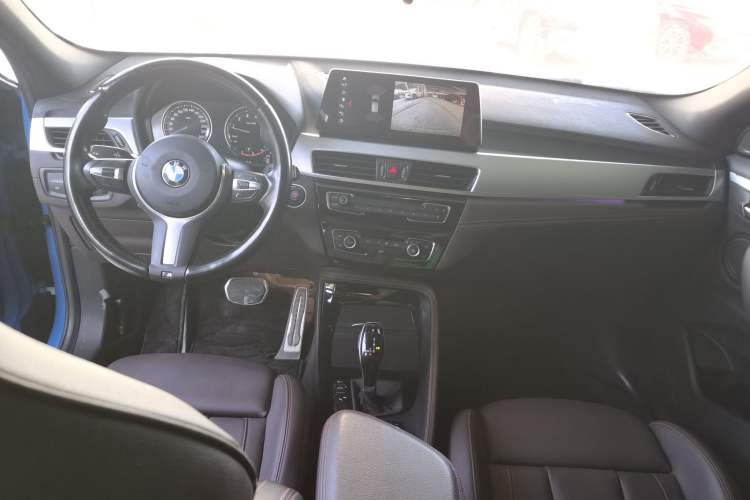 Used BMW X2 2022 sDrive25i Midnight Edition Interior 2