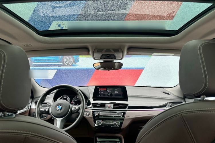 Used BMW X2 2022 sDrive25i M Sport Package Interior 5