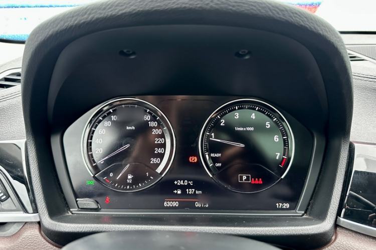 Used BMW X2 2022 sDrive25i M Sport Package Interior 9