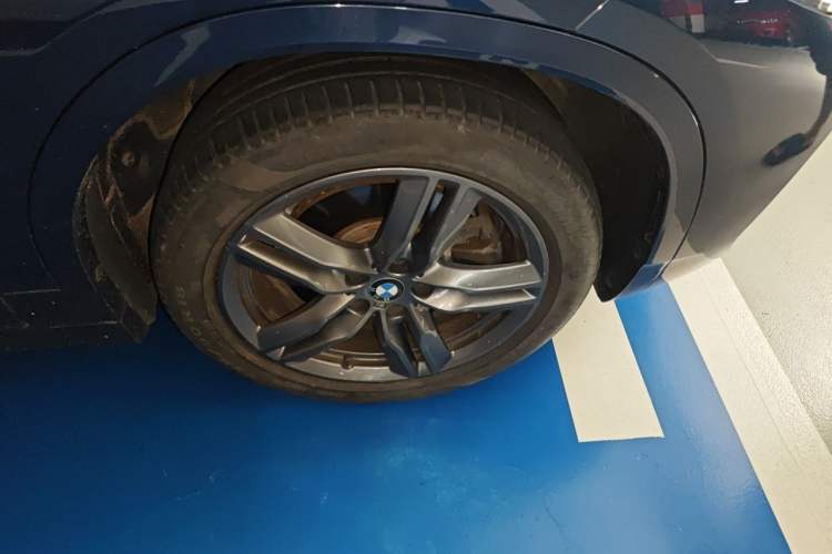 Used BMW X2 2022 sDrive25i M Sport Package Right Front Wheel Hub