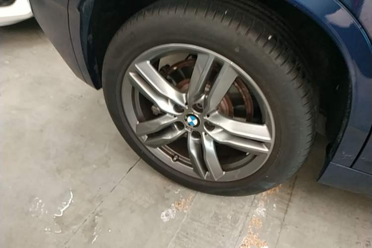 Used BMW X2 2022 sDrive25i M Sport Package Right Rear Wheel Hub