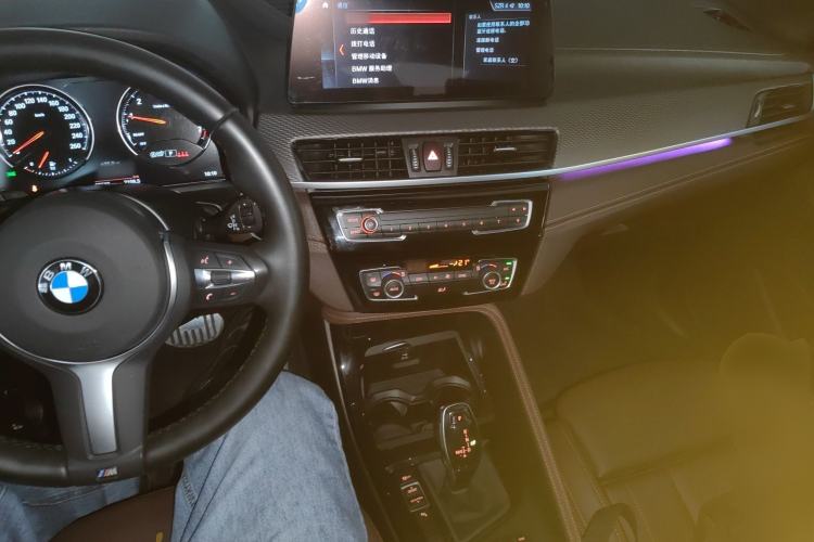 Used BMW X2 2022 sDrive25i Sport Edition Center Console