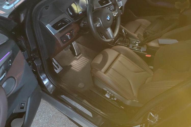 Used BMW X2 2022 sDrive25i Sport Edition Driver Seat