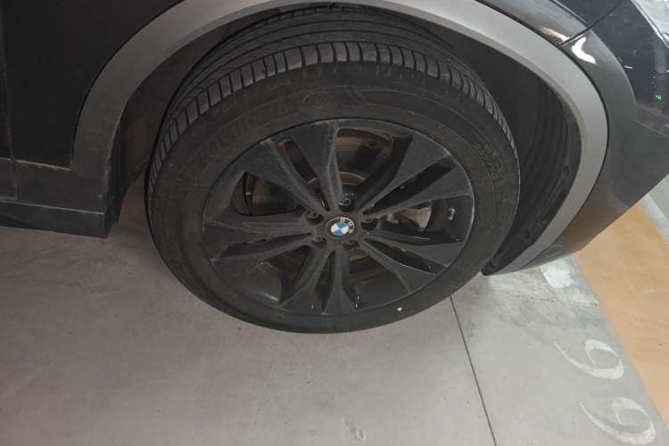 Used BMW X2 2022 sDrive25i M Sport Package Right Front Wheel Hub