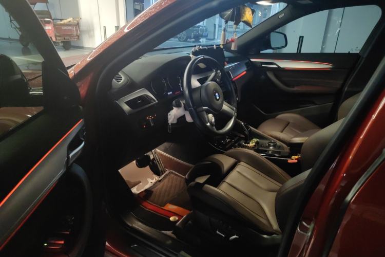 Used BMW X2 2022 sDrive25i Midnight Edition Driver Seat