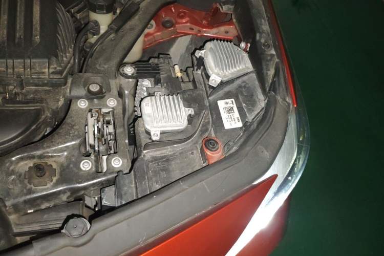 Used BMW X2 2022 sDrive25i M Sport Package Engine Bay Left
