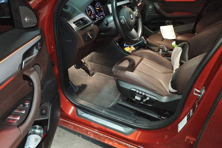 Used BMW X2 2022 sDrive25i Midnight Edition Driver Seat