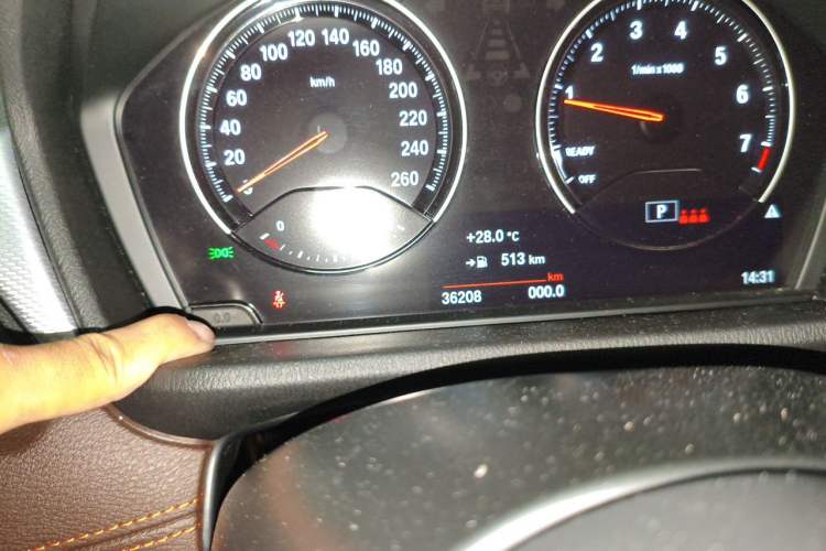 Used BMW X2 2022 sDrive25i Midnight Edition Odometer Close Up
