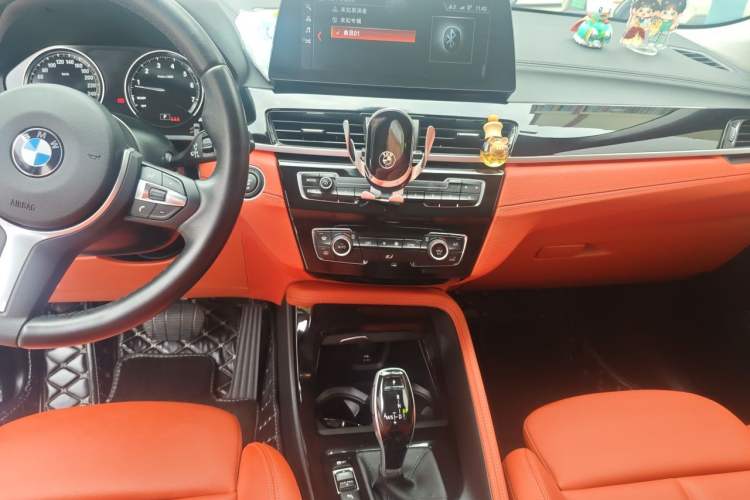 Used BMW X2 2022 sDrive25i M Sport Package Audio And AC Panel