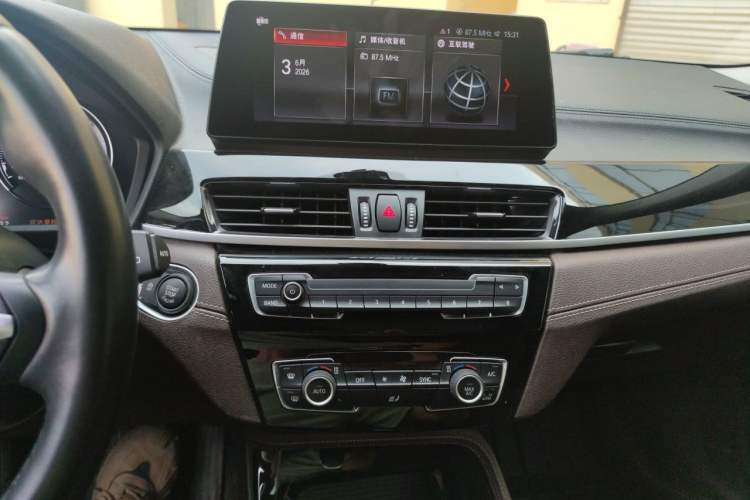 Used BMW X2 2022 sDrive25i M Sport Package Audio And AC Panel