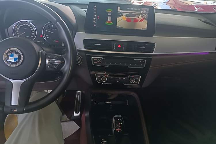 Used BMW X2 2022 sDrive25i Midnight Edition Audio And AC Panel