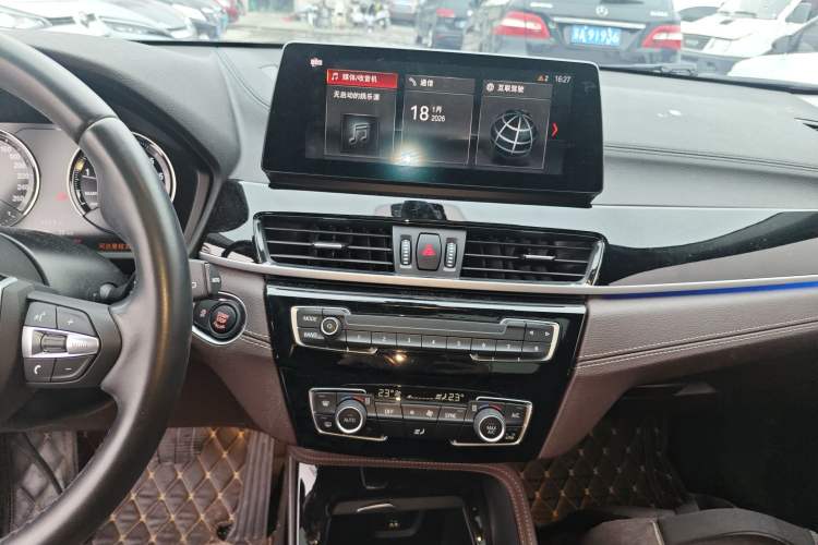 Used BMW X2 2022 sDrive25i M Sport Package Audio And AC Panel
