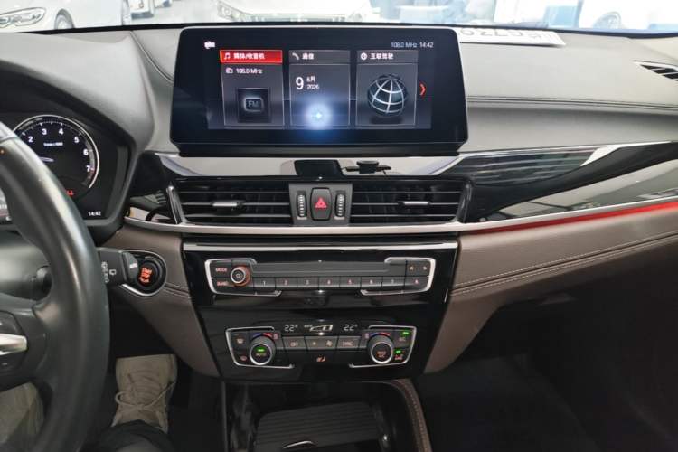 Used BMW X2 2022 sDrive25i M Sport Package Audio And AC Panel