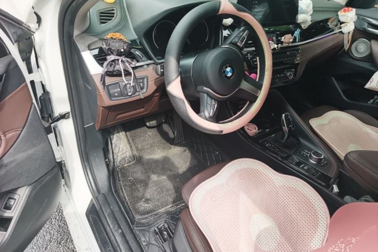 Used BMW X2 2022 sDrive25i M Sport Package Center Console