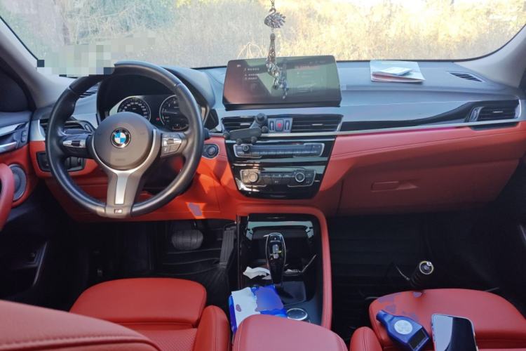 Used BMW X2 2022 sDrive25i M Sport Package Center Console