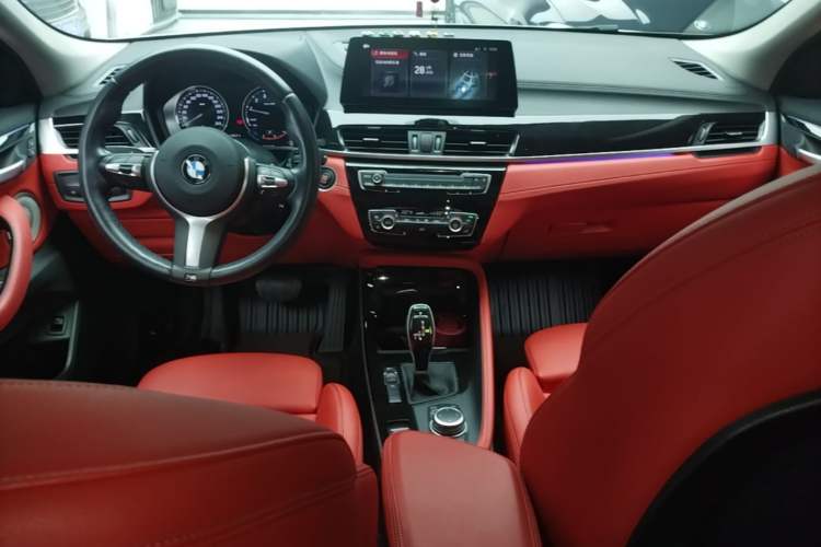 Used BMW X2 2022 sDrive25i M Sport Package Center Console